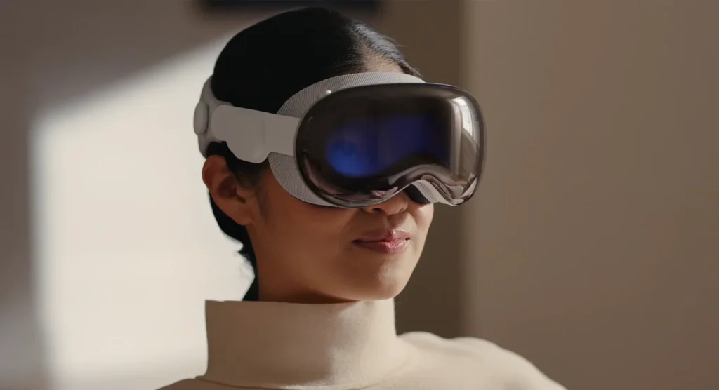 Apple Vision Pro with EyeSight